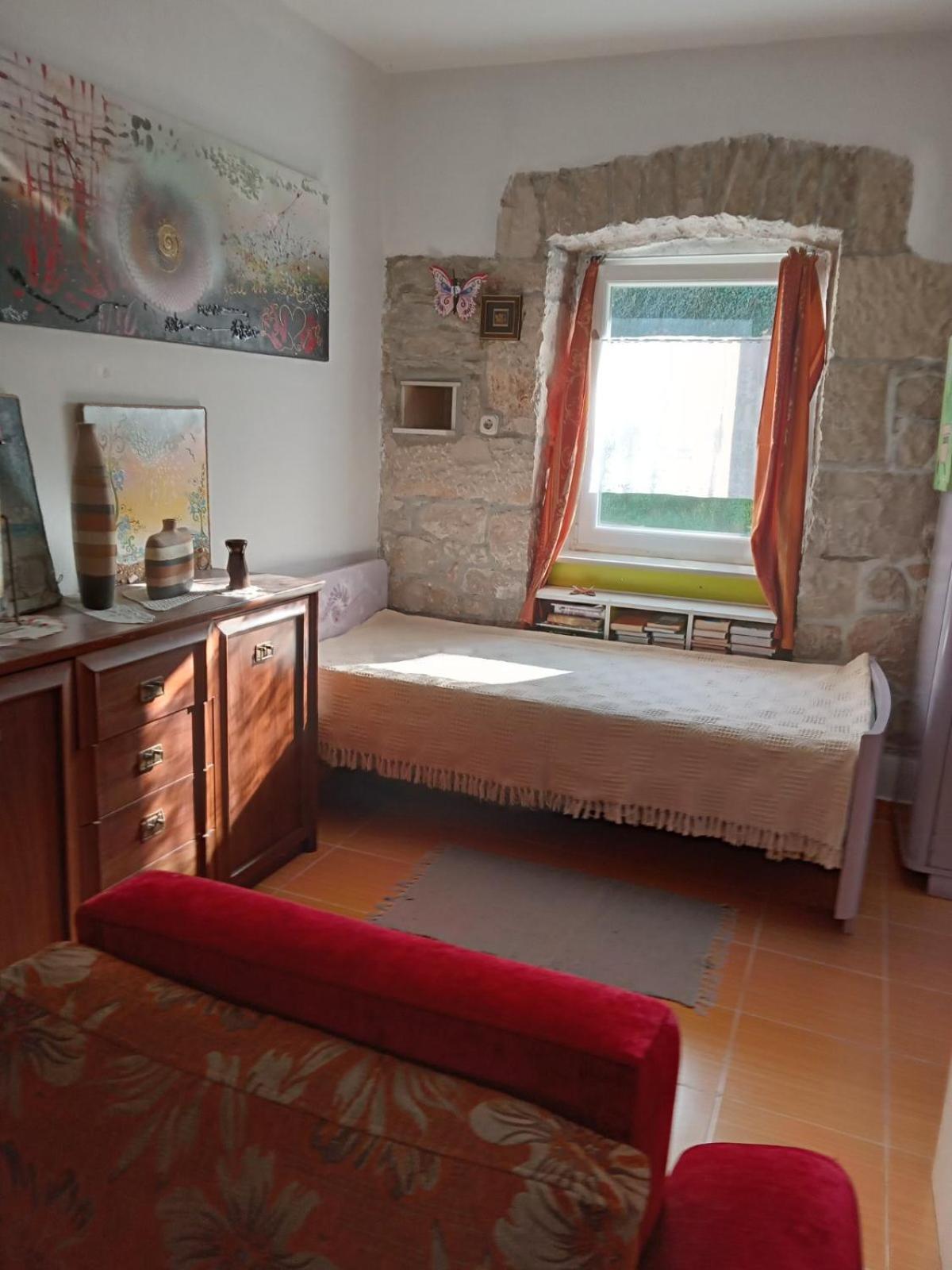 Apartman Sirena Pićan Eksteriør bilde
